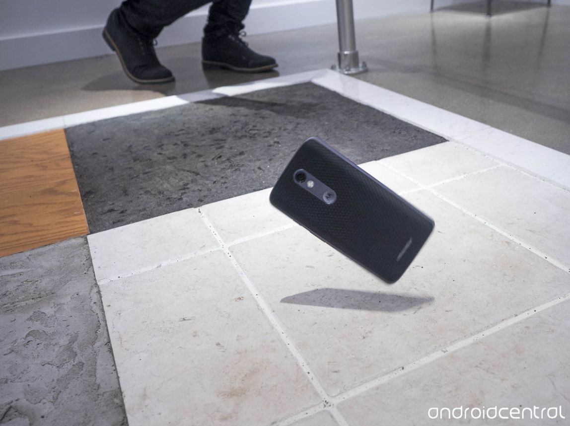 Moto Shop - sklep Motoroli, w którym rzucisz smartfona o beton popijając kawę 3