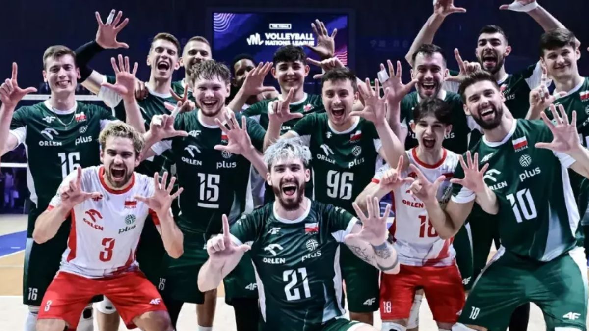 Kolor stroju polskich siatkarzy budzi emocje. Skąd pomysł?