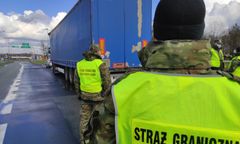 Śląskie. Jechali z Afganistanu, podróż zakończyli w Chałupkach