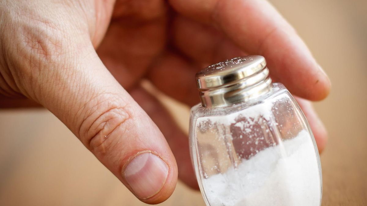 Sól himalajską możemy stosować jako zamiennik soli kuchennej