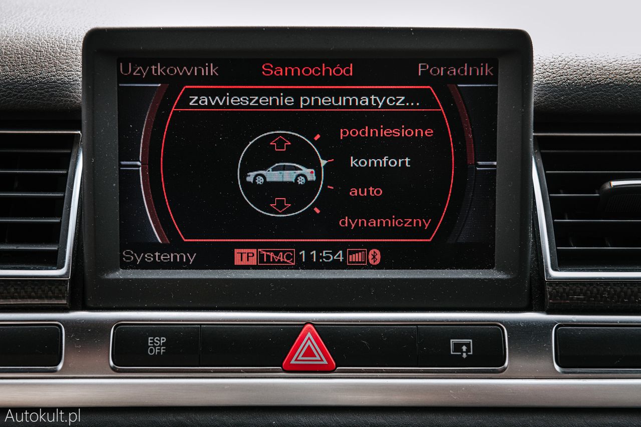 Audi S8 D5 (2021) vs Audi S8 D3 (2006)