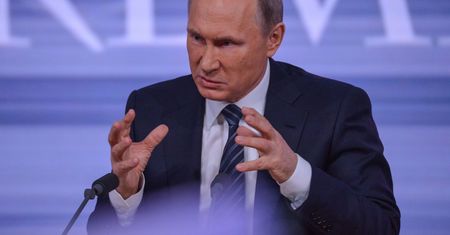 Mówią: "Trzeba walczyć z Putinem". Potem drżą ze strachu. A to oni ułożą nam na nowo świat [OPINIA]