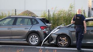 Kraksa na ulicy Fabrycznej w Oświęcimiu. Zderzenie dwóch samochodów w ciągu DK 44