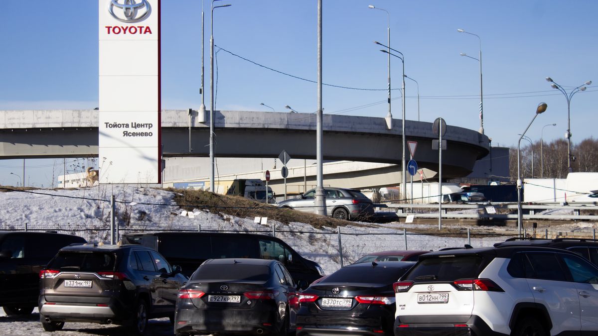 MOSCOW, RUSSIA - 2023/03/18: Toyota center in Moscow. Toyotas Russian assets may be transferred to the Russian state entity NAMI, Russian Industry and Trade Minister Denis Manturov was quoted as saying. In this light Japanese carmaker Toyotas Saint Petersburg plant may be transferred to the Russian state. (Photo by Vlad Karkov/SOPA Images/LightRocket via Getty Images)