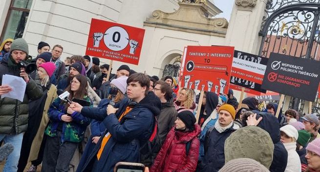 Filmowcy walczą o tantiemy z internetu. Mają poparcie międzynarodowego środowiska