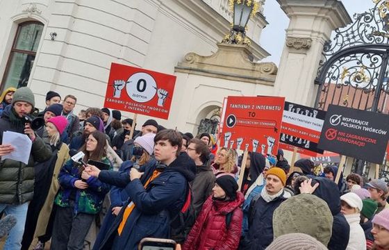 Filmowcy walczą o tantiemy z internetu. Mają poparcie międzynarodowego środowiska