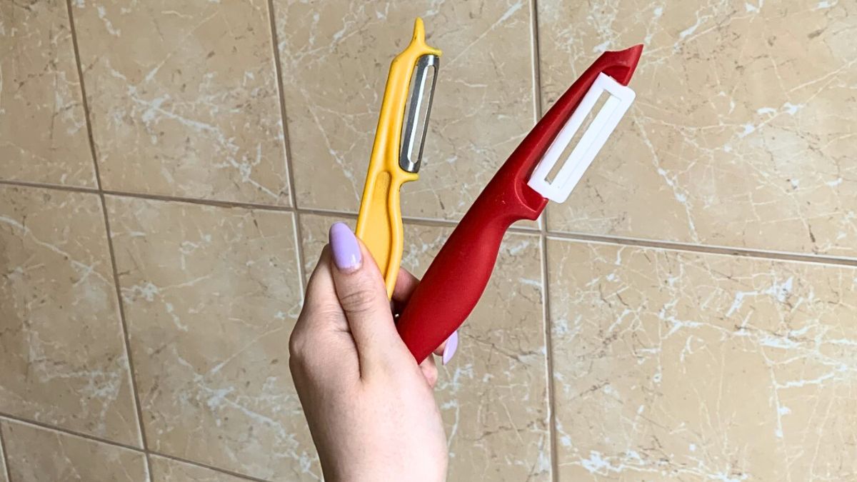 Obieraczka do warzyw ma ukrytą funkcję.