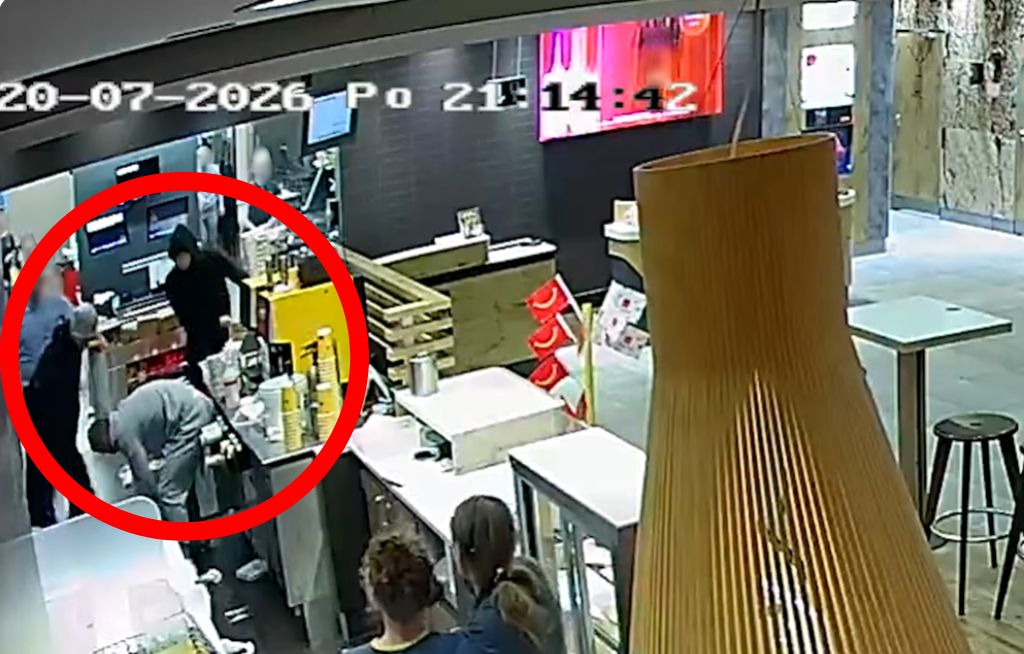 Pobicie w McDonaldzie. Policja pokazała film z napastnikami