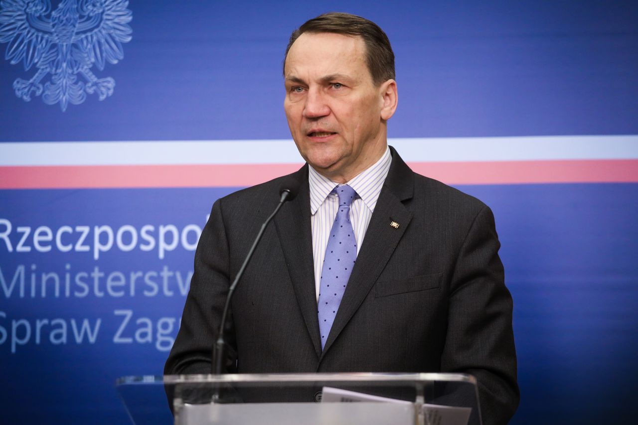 "Umiaru i pokory". Sikorski reaguje na słowa ambasadora Izraela