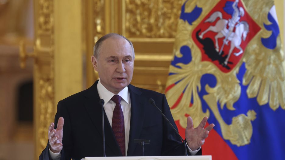 Russian President Vladimir Putin speaks during a meeting with his election agents at the Kremlin in Moscow, Russia, 20 March 2024. Vladimir Putin won over 87 percent of the vote in a three-day ballot. EPA/SERGEI ILNITSKY Dostawca: PAP/EPA.