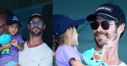 Chris Hemsworth zabrał córkę na zawody pływackie. Przystojny z niego tatuś? (ZDJĘCIA)