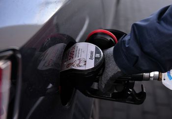 Co dzieje się z cenami paliw? Kierowcy mogą odetchnąć z ulgą?