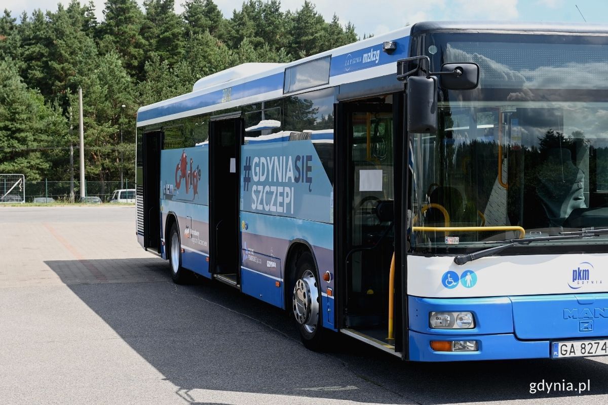 Gdynia. Mobilny "szczepibus" przyjmie każdego. Oto lista punktów