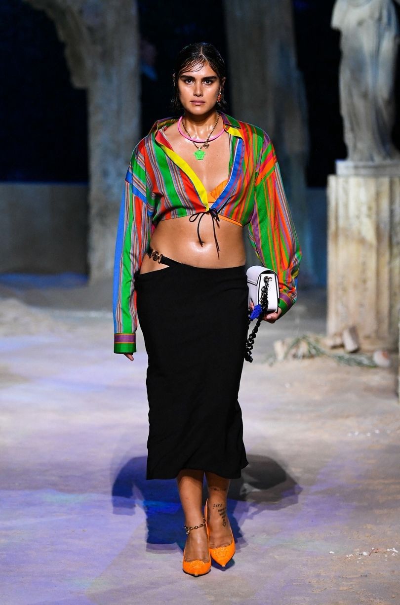 Modelki plus size po raz pierwszy na pokazie Versace - Jill Kortleve