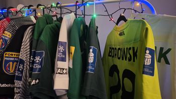 Poznań: Unikalne koszulki Warty na kiermaszu na Wildzie