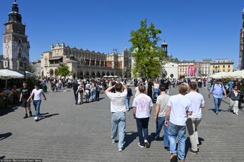 "Turyści, do domu"? W polskich miastach rośnie frustracja