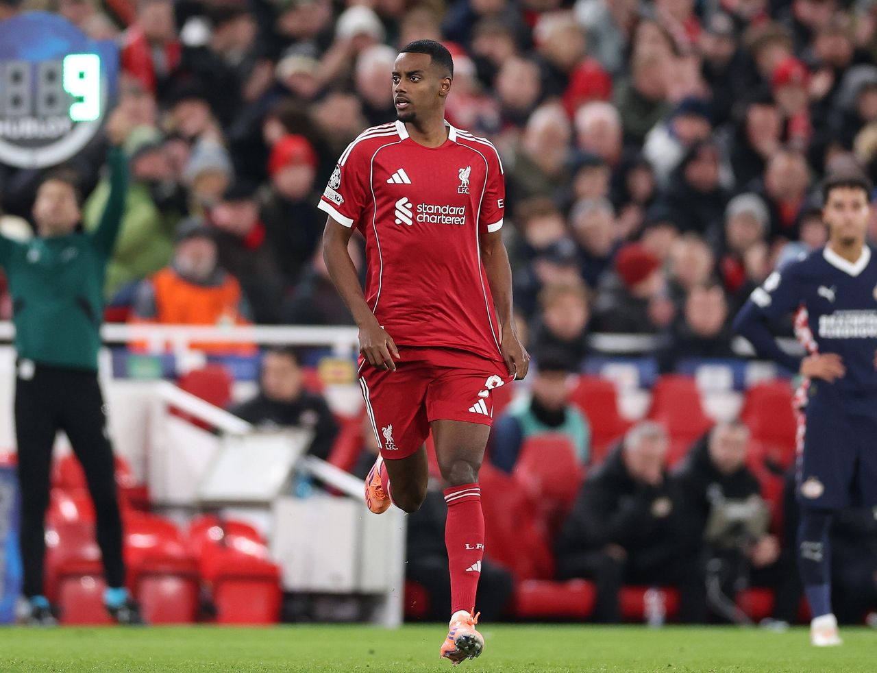 Alexander Isak kupił psa obronnego za 30 tys. funtów. Reakcja na groźby