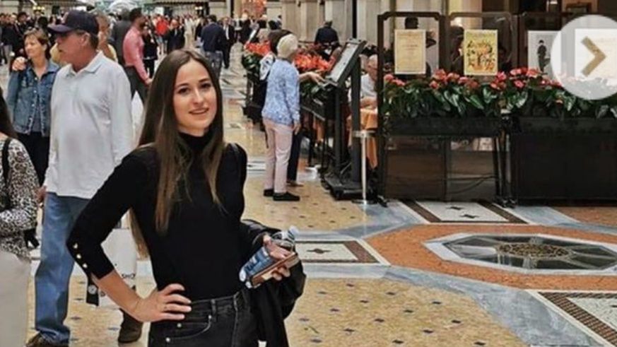 Julia Kukiz ukończyła szkołę projektowania ubioru