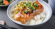 Łosoś w sosie teriyaki. Przepis na pyszną i soczystą rybę