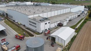 Wypadek w firmie pod Gostyniem. Zgłoszenie mówiło o wybuchu na hali