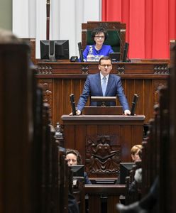Morawiecki zostaje w rządzie. Ale będzie okrajany jak salami. Kulisy gry o tekę premiera