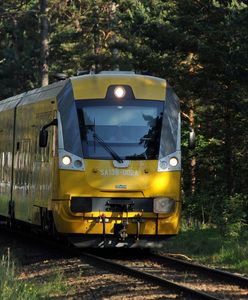 Władysławowo. Mężczyzna wpadł pod pociąg. Nie żyje