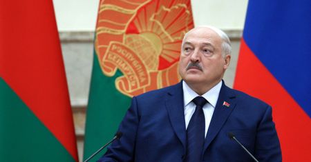 Łukaszenka wysłał za Polakami KGB. "Agresywne działania"