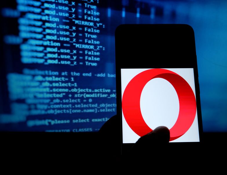 Przeglądarka Opera szuka "surfera internetu". Oferuje 8 tys. euro!