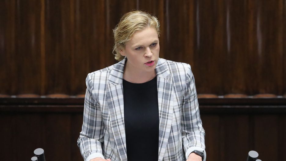 Barbara Nowacka spryskana gazem. Posłanka reaguje na decyzję prokuratury
