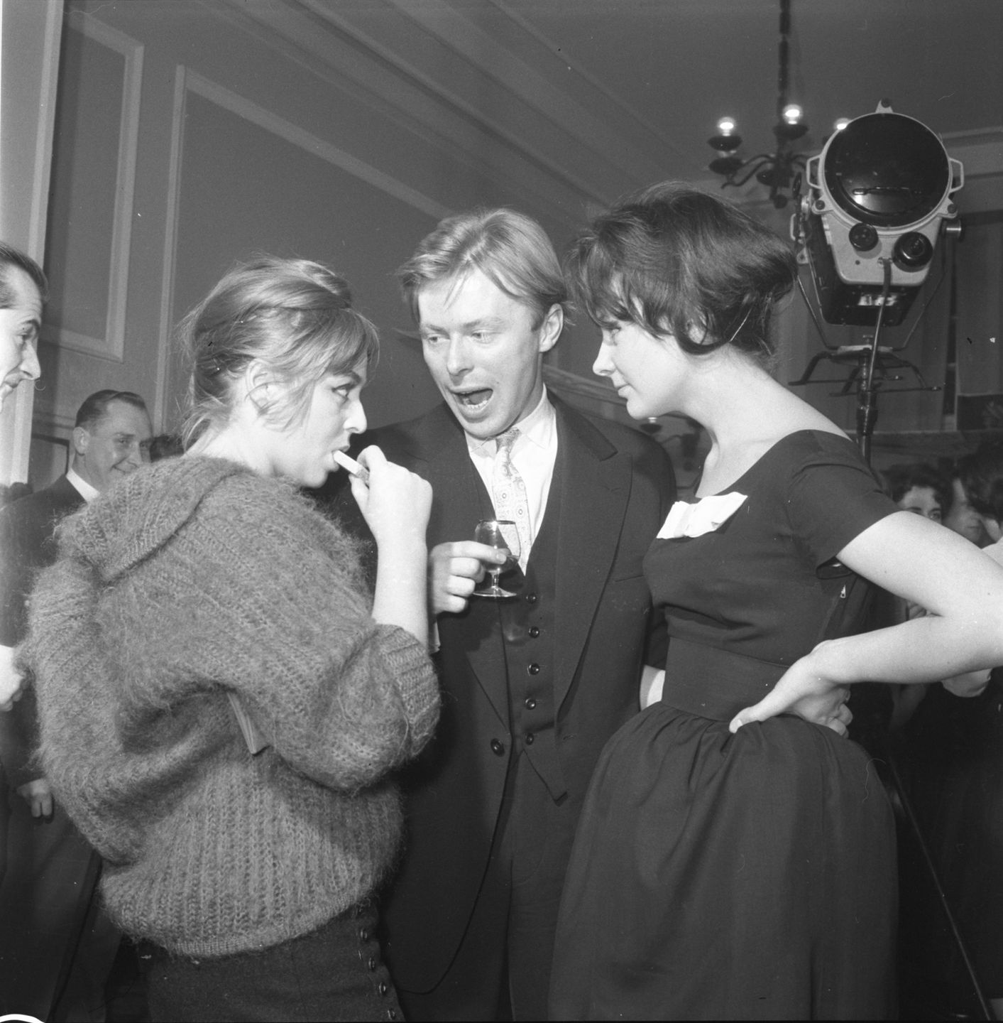 Kalina Jędrusik, Jerzy Nasierowski  i Zofia Słaboszowska. Warszawa 04.1960.
