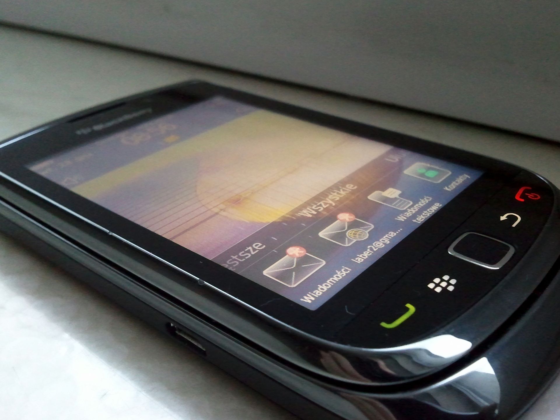 BlackBerry Torch 9800 - galeria zdjęć 18