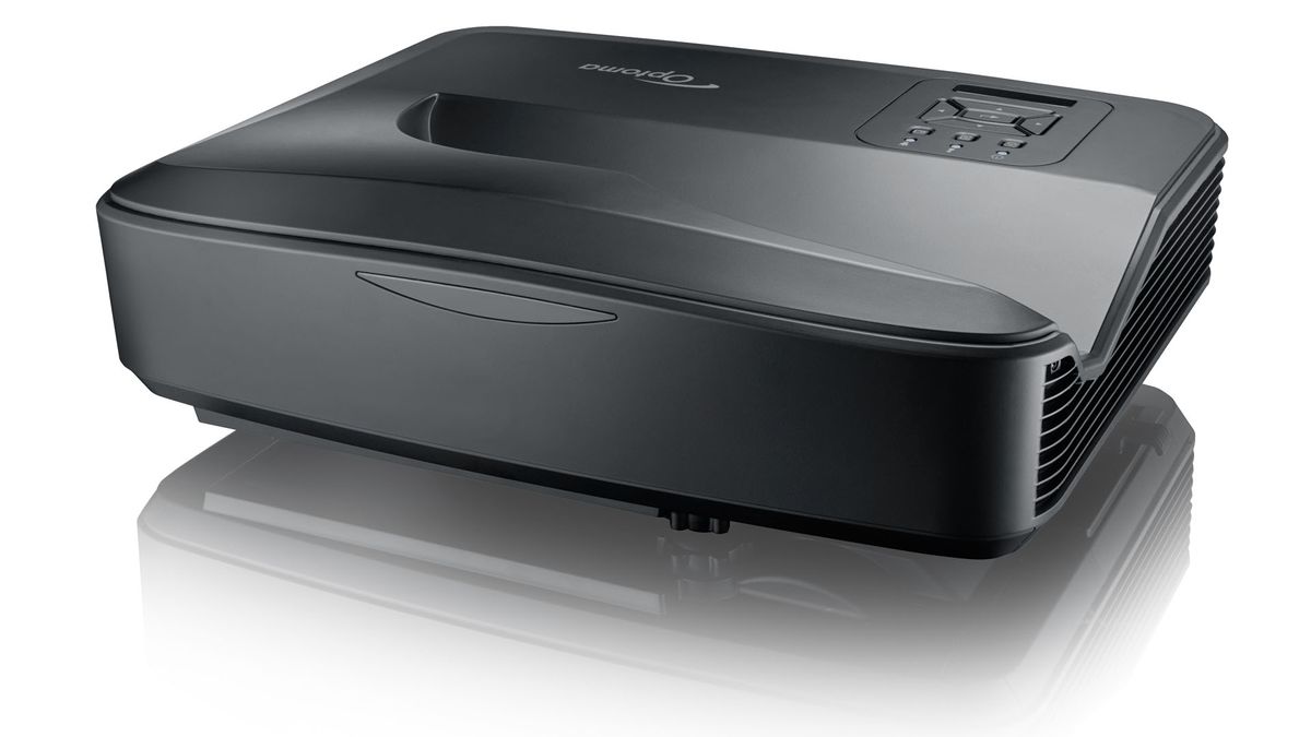 Optoma ZH420UST – laserowy projektor krótkiego rzutu. 100-calowy obraz z projektora ustawionego pod ścianą 1