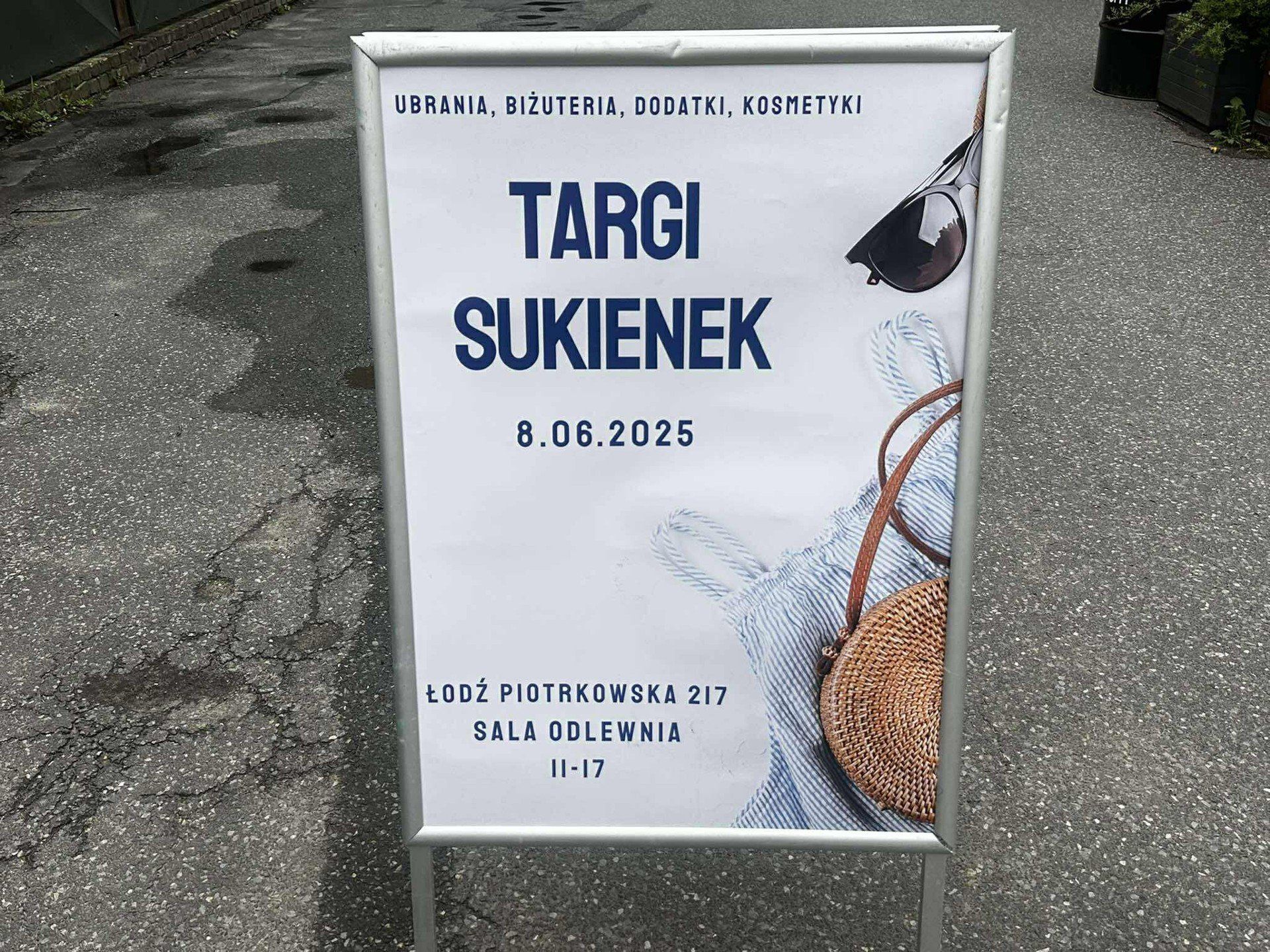 targi sukienek