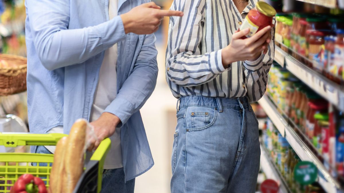 Rozbity słoik w sklepie? Sprawdź, kiedy trzeba za niego zapłacić