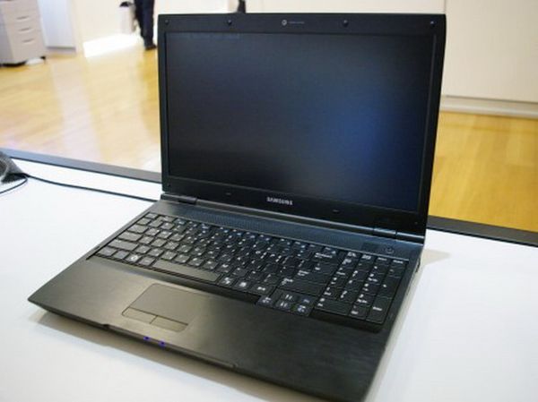 Samsung P80 Premium - dwa laptopy dla biznesmenów 2