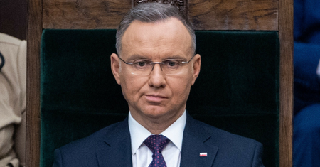 Wpis Dudy o "żonie" i "jajach". Polityk kpi z prezydenta