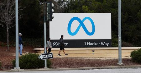 Facebook wyciąga wtyczkę Messenger Lite. To ostatni dzień komunikatora