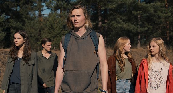 Netflix zapowiada drugi sezon serialu "Dark". Wciąż źle się dzieje w miasteczku Winden