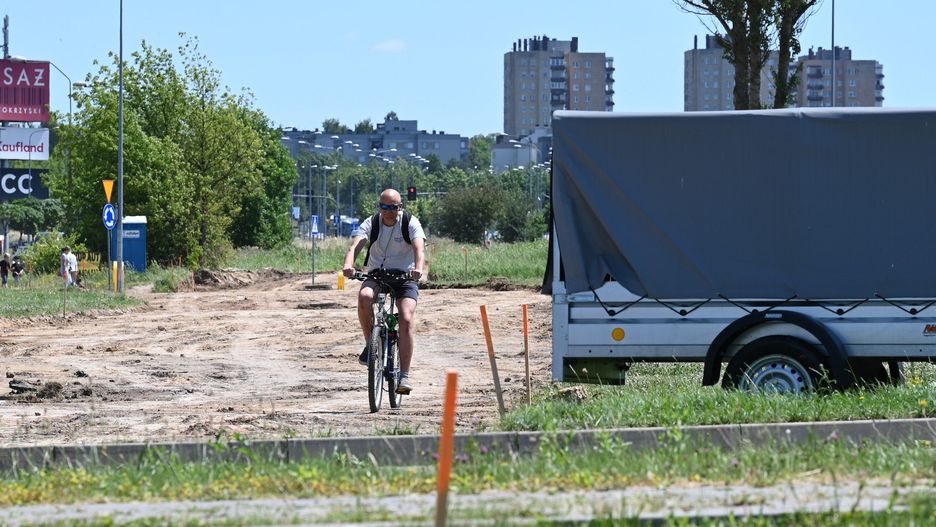 Plac budowy ścieżki rowerowej na osiedlu Ślichowice
