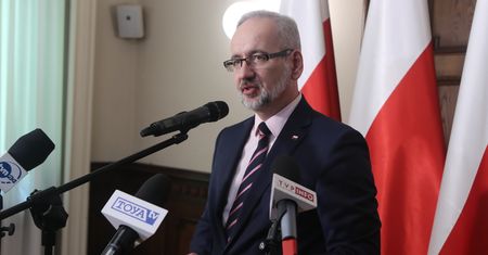 Wszystkich Świętych w dobie koronawirusa. Niedzielski apeluje