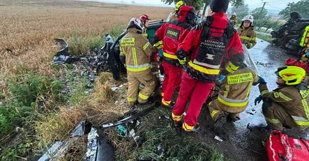 Sześć osób rannych, w tym dwoje dzieci. Wypadek w Piotrowicach Małych