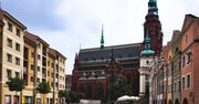 W Legnicy rozpoczął się remont ulicy Wroniej, która… od wojny była drogą gruntową, prawie nigdy nie naprawianą