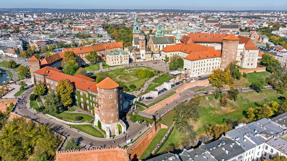 Zamek Królewski na Wawelu cieszy się dużą popularnością 