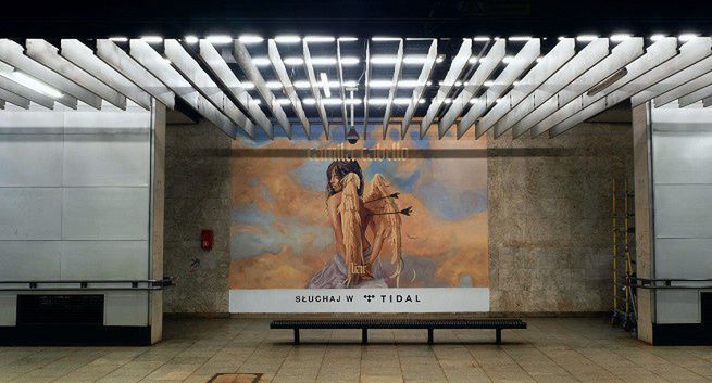 Mural z Camilą Cabello w Warszawie