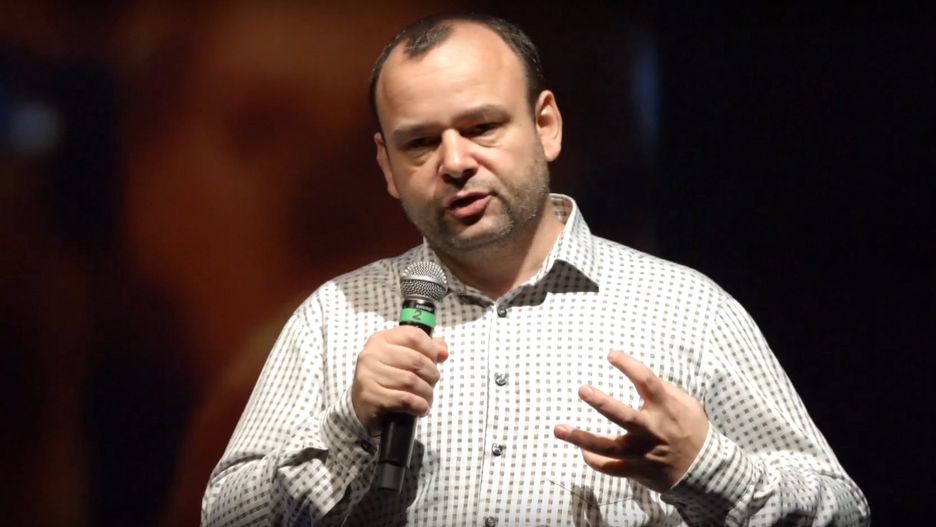 Mariusz Cieślik zwolnił się z Radiowej Trójki. Ernest Zozuń go skrytykował