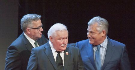 Polskie weto. Apel byłych prezydentów do rządu PiS