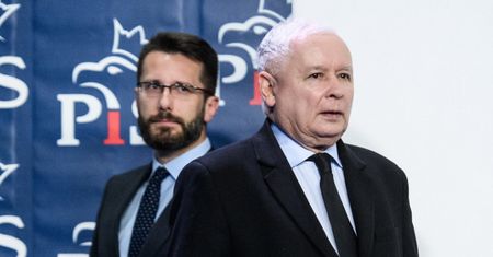 Jarosław Kaczyński czeka 1,5 ROKU na operację na NFZ. Informacje ujawnił bliski współpracownik