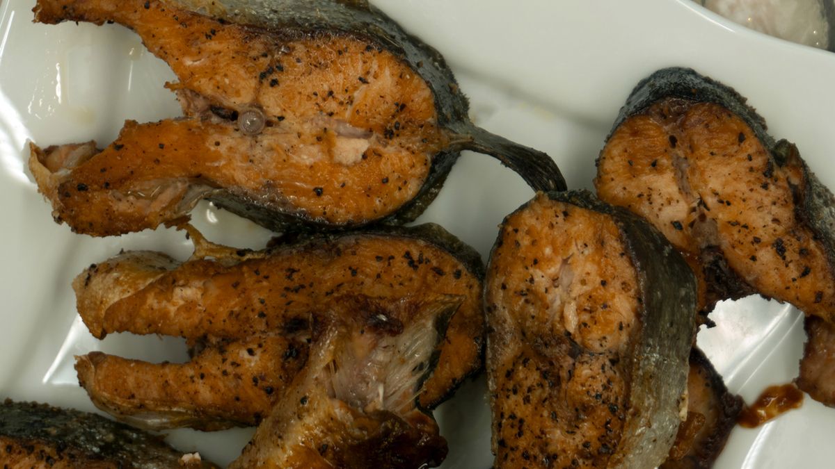 Pieczone ryby są znacznie zdrowsze od tych smażonych na głębokim tłuszczu