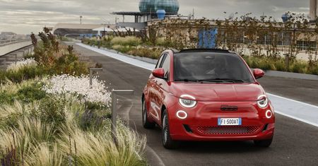 Przejedź się pięćsetką po dachu fabryki Lingotto. Fiat otwiera się na turystów
