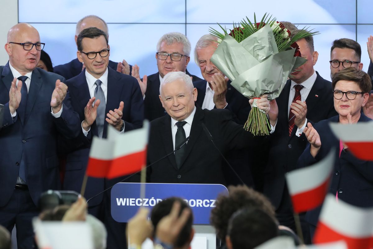 Wieczór wyborczy w sztabie wyborczym Prawa i Sprawiedliwości w Warszawie